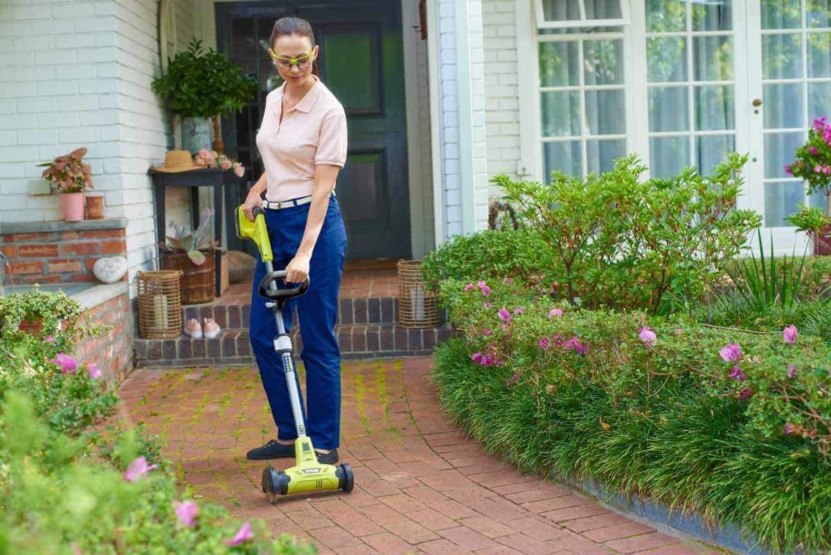 Ryobi RY18PCA-0 18v ONE+ Wire Brush Patio Cleaner - Bare Tool